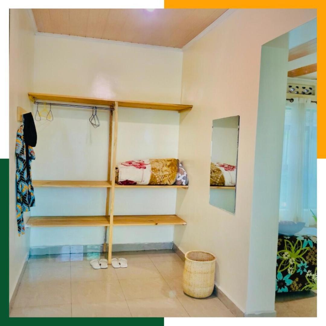 Karisimbi Cave Resort ルヘンゲリ エクステリア 写真